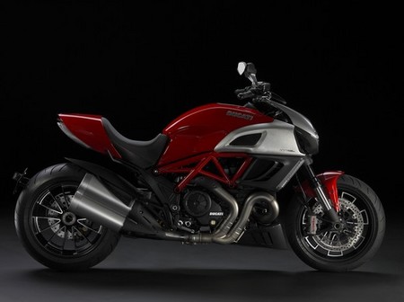 5141_big_Ducati_Diavel_03_n.jpg