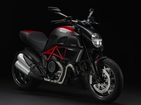 5141_big_Ducati_Diavel_13_n.jpg