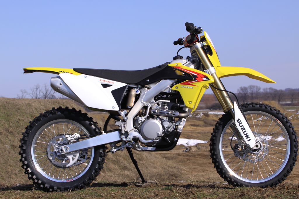 Motorok_Suzuki_RMX450Z_3.JPG